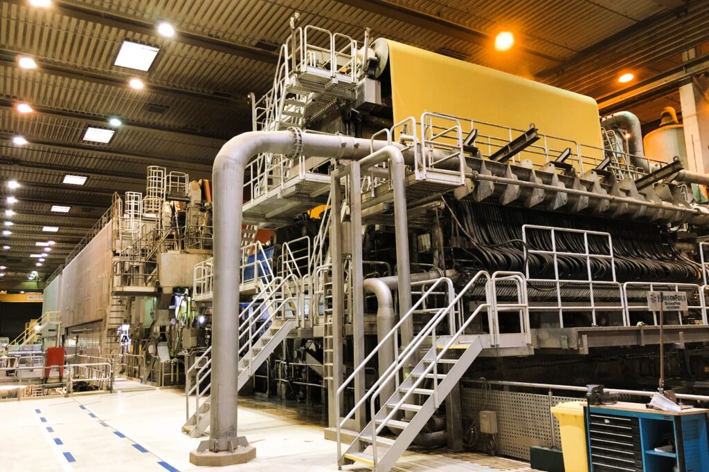 smurfit westrock hoya paper and board kartonmaschine